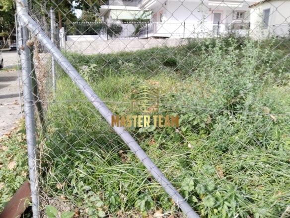 ΠΩΛΕΙΤΑΙ ΓΩΝΙΑΚΟ ΟΙΚΟΠΕΔΟ 200ΤΜ ΚΩΔ 52103ΡΖ