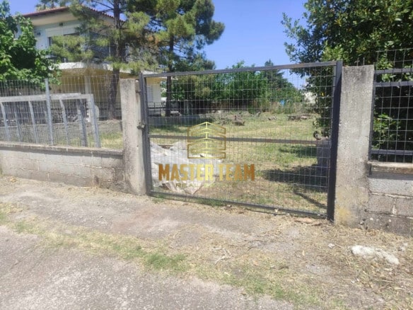 ΥΠΕΡΟΧΟ ΟΙΚΟΠΕΔΟ ΜΕΣΑ ΣΤΟ ΑΧΛΑΔΙ ΚΩΔ 52105ΚΗ