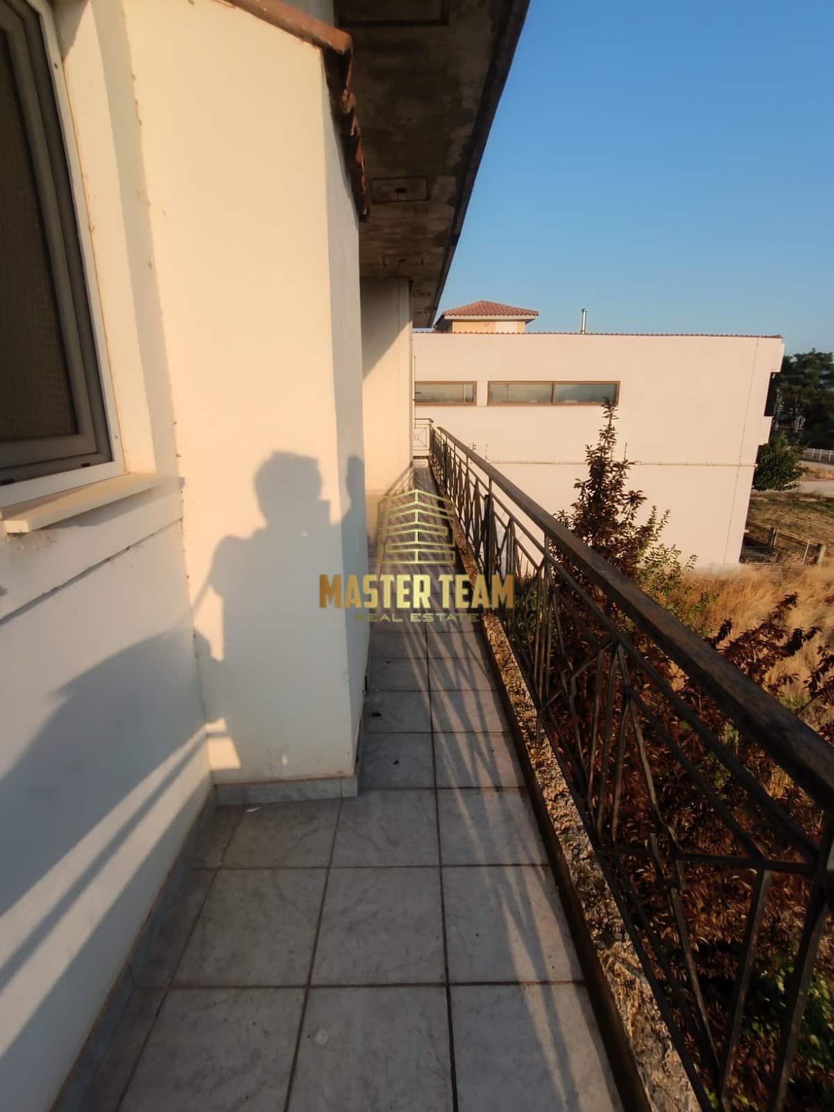 Πωλείται Τριώροφο Κτίριο στο Σ.Σ. Λιανοκλαδίου 14124ΡΖ
