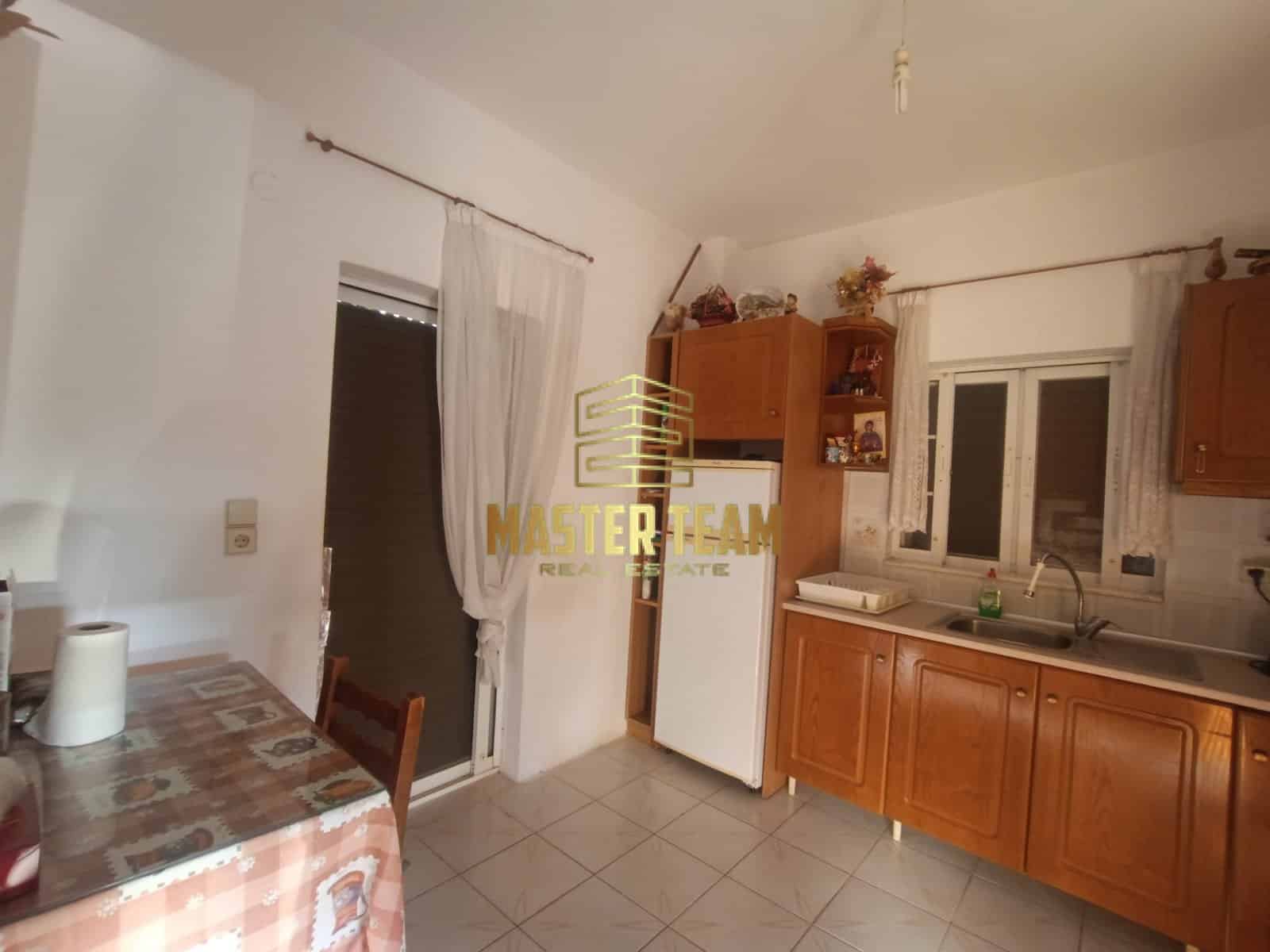 Πωλείται Τριώροφο Κτίριο στο Σ.Σ. Λιανοκλαδίου 14124ΡΖ