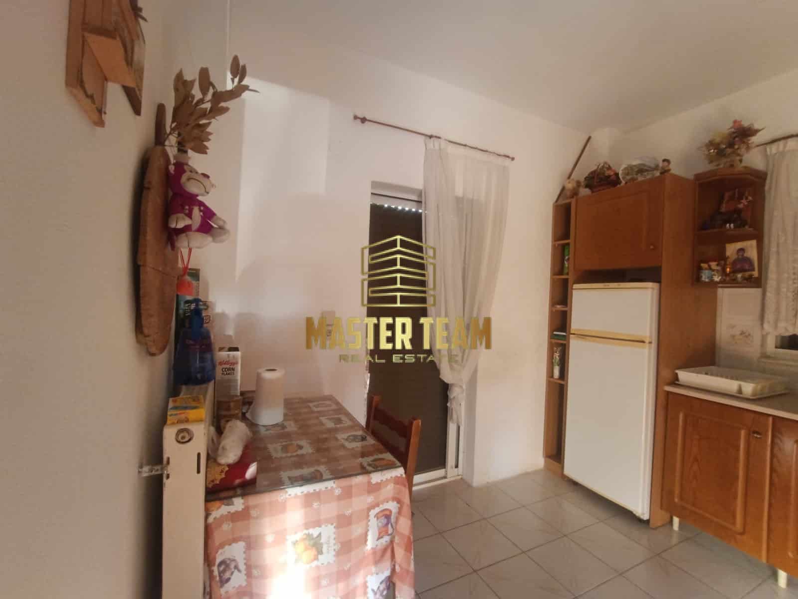 Πωλείται Τριώροφο Κτίριο στο Σ.Σ. Λιανοκλαδίου 14124ΡΖ