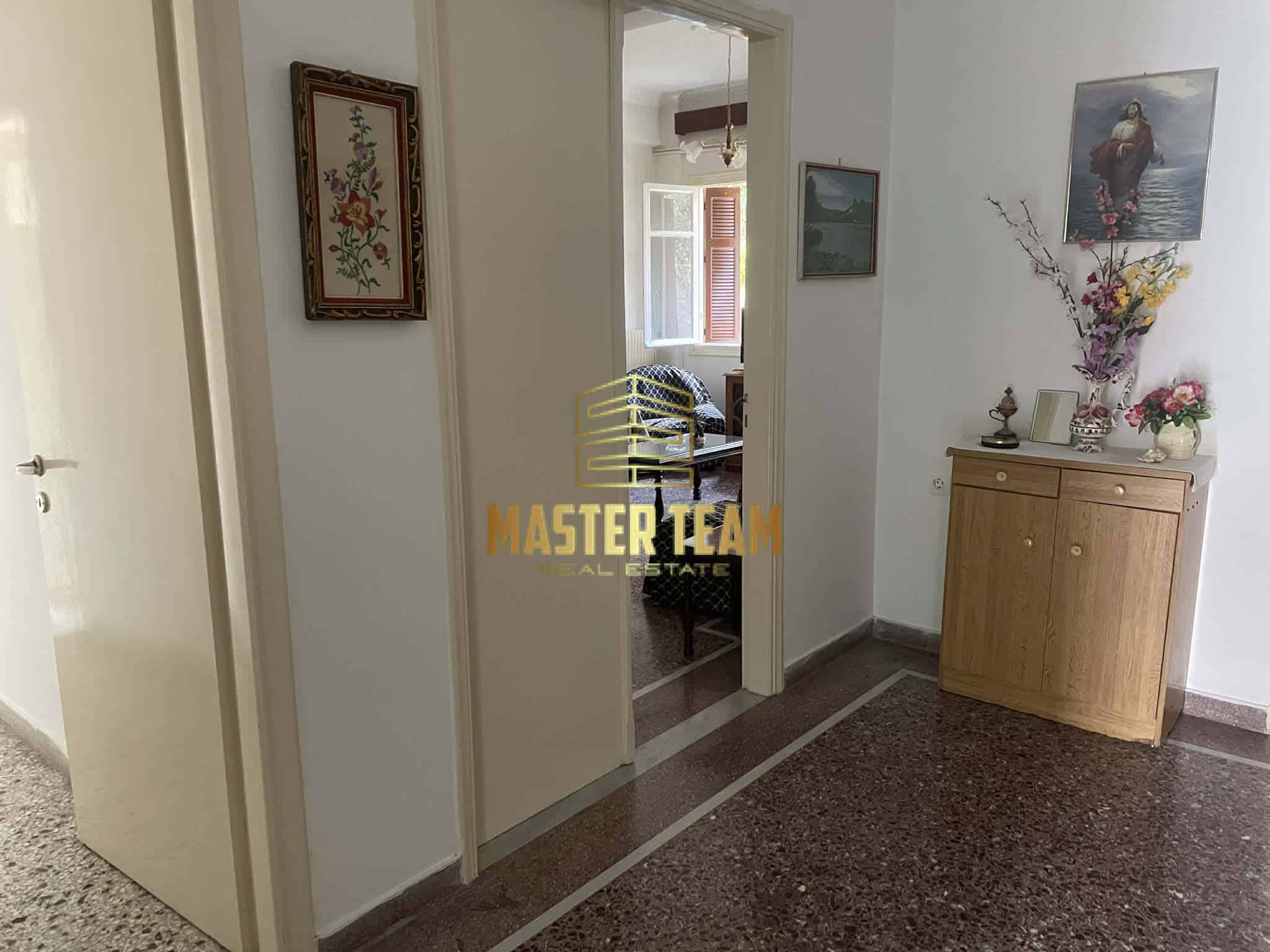 Πωλείται Διαμέρισμα στο Κέντρο της Λαμίας, 108τμ, 63.000€, 14128ΓΛ