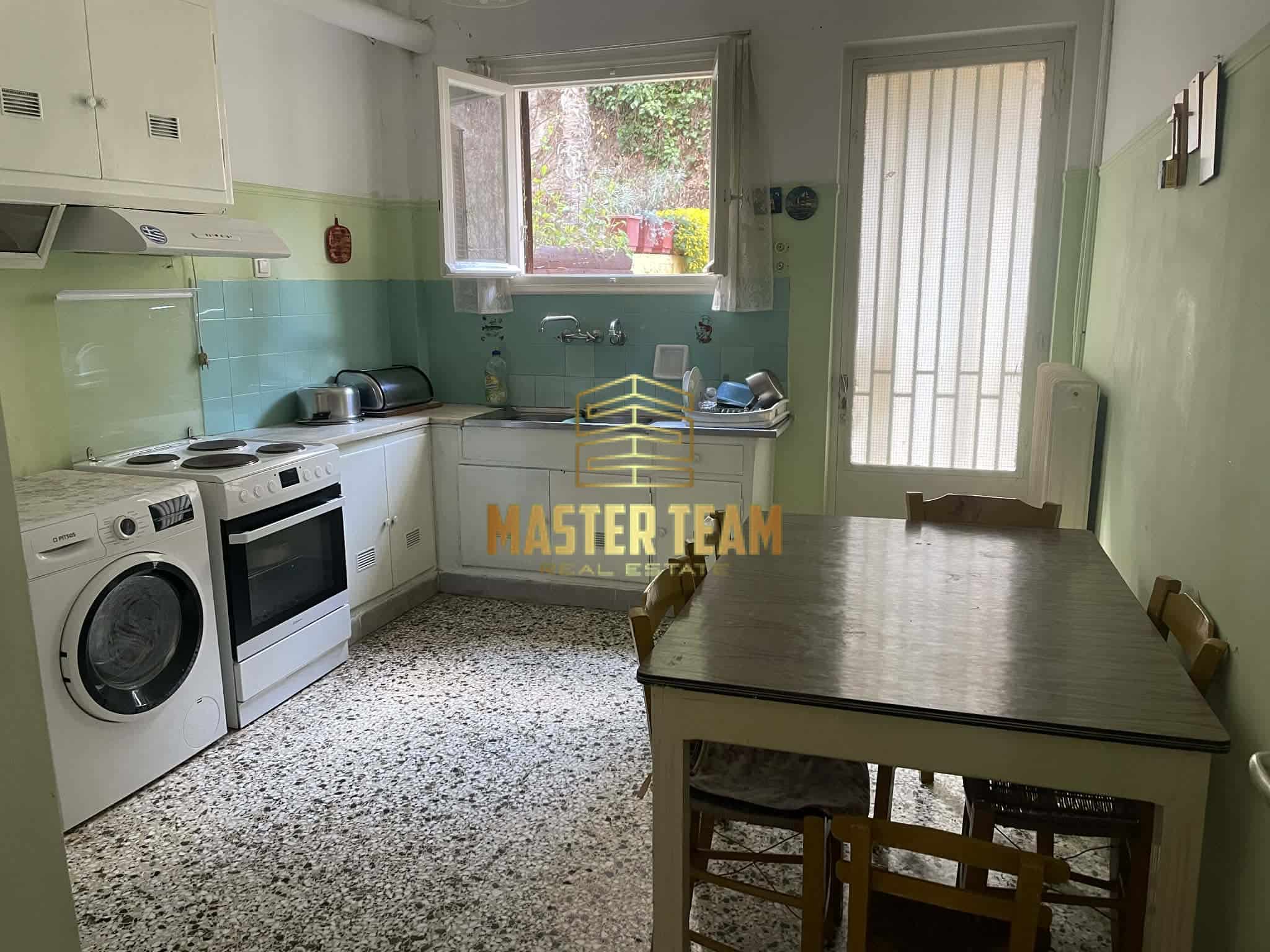 Πωλείται Διαμέρισμα στο Κέντρο της Λαμίας, 108τμ, 63.000€, 14128ΓΛ