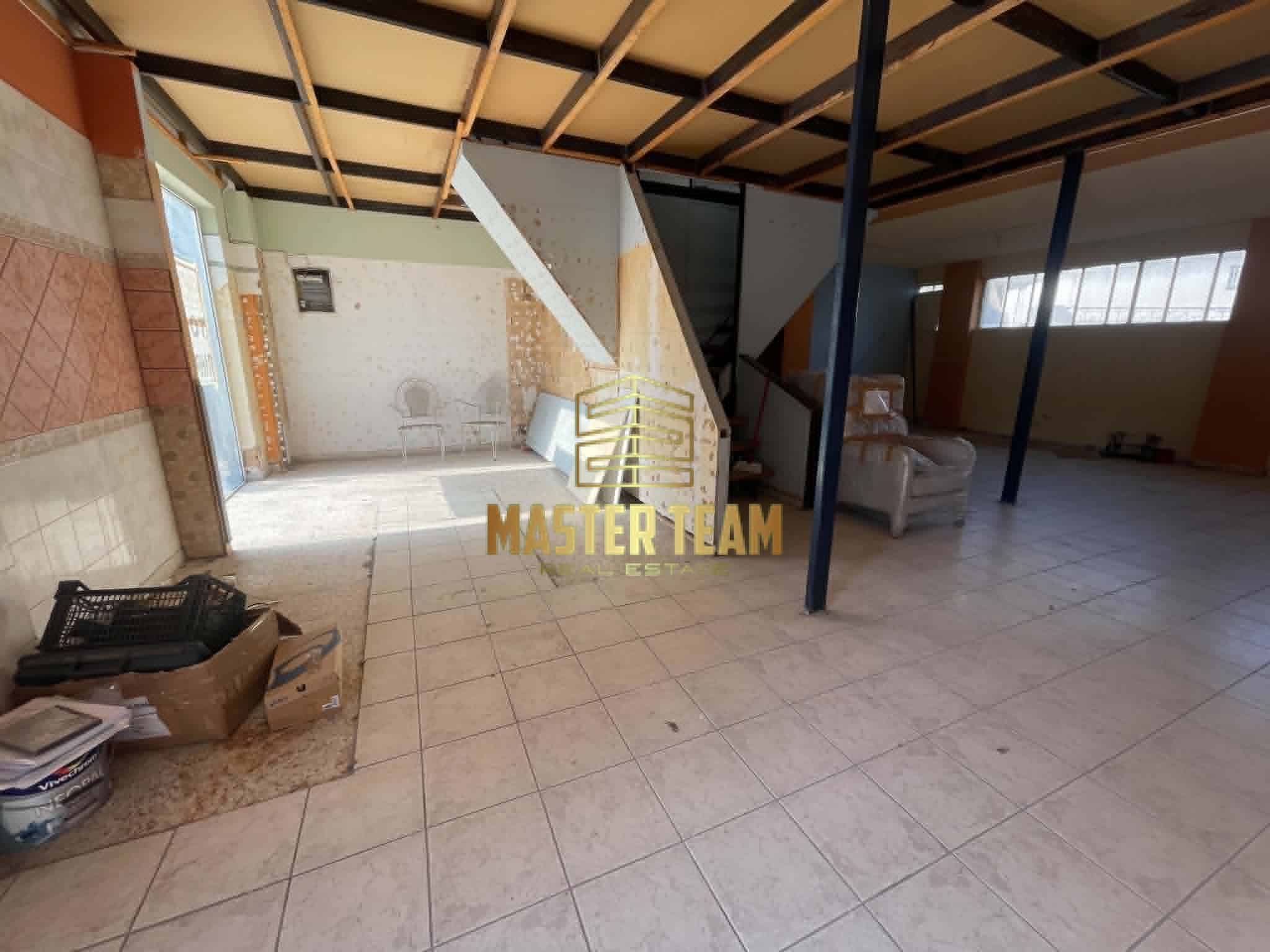 ΕΝΟΙΚΙΑΖΕΤΑΙ ΓΩΝΙΑΚΟ ΚΑΤΑΣΤΗΜΑ ΜΕ ΜΕΓΑΛΗ ΠΡΟΒΟΛΗ ΣΕ ΚΕΝΤΡΙΚΟ ΣΗΜΕΙΟ ΚΩΔ 70108ΓΛ