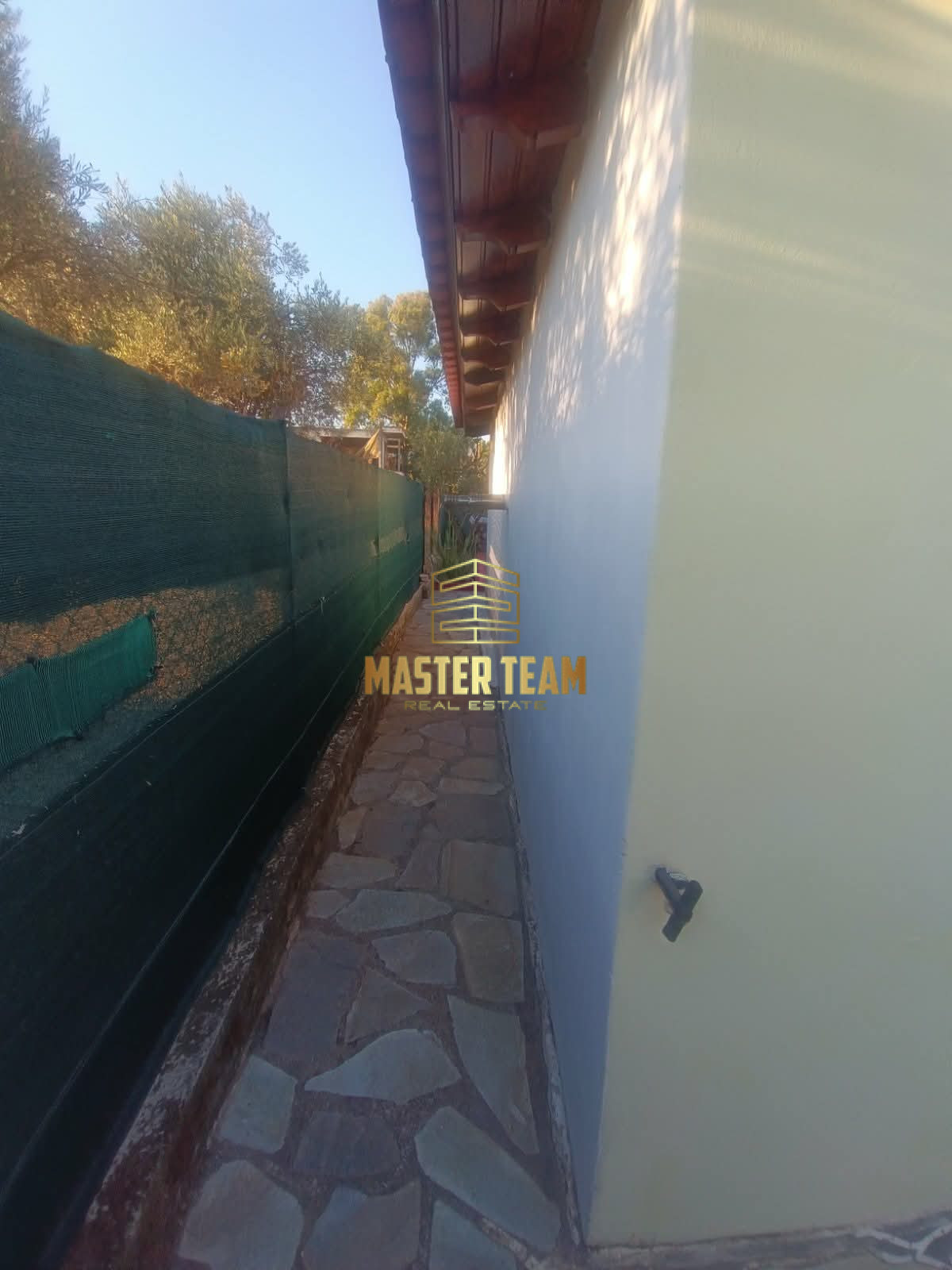 🏡 ΠΩΛΕΙΤΑΙ ΥΠΕΡΟΧΗ ΜΟΝΟΚΑΤΟΙΚΙΑ ΣΤΟΝ ΚΑΡΑΒΟΜΥΛΟ, ΜΟΛΙΣ 150 Μ. ΑΠΟ ΤΗ ΘΑΛΑΣΣΑ! ΚΩΔ 16157ΡΖ