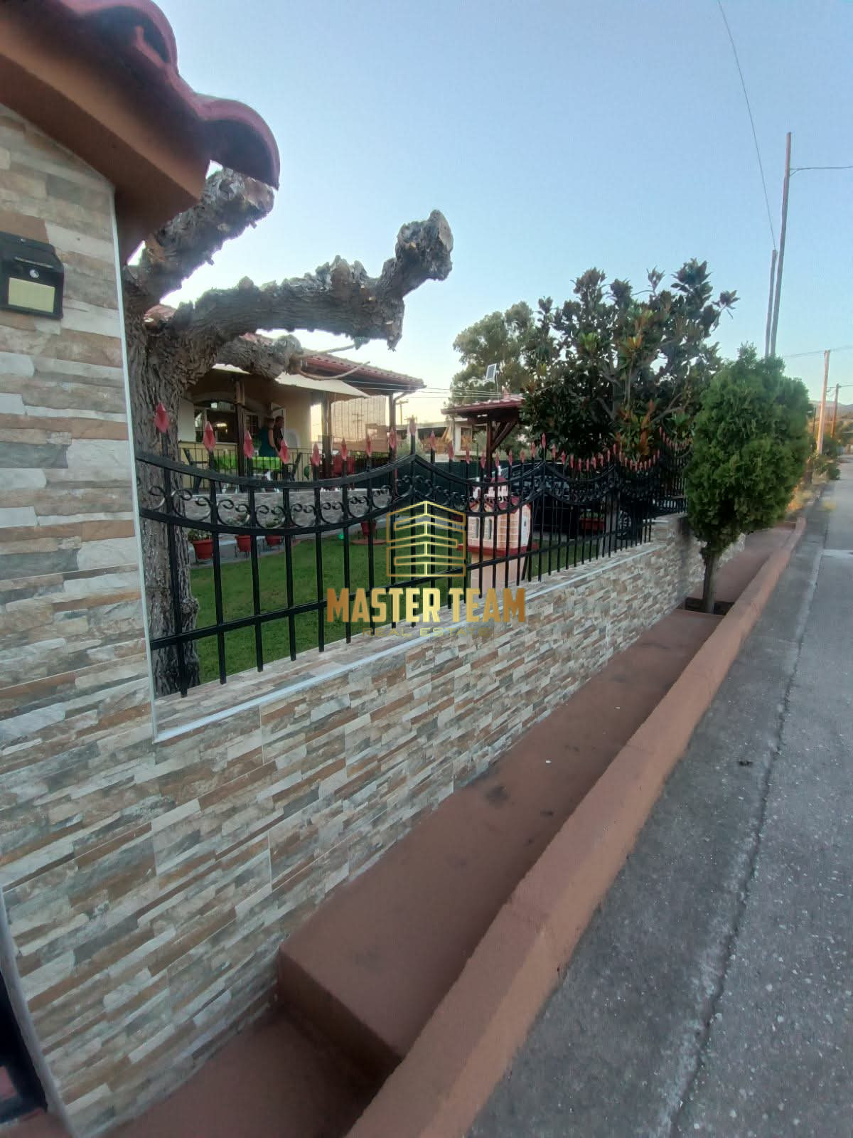 🏡 ΠΩΛΕΙΤΑΙ ΥΠΕΡΟΧΗ ΜΟΝΟΚΑΤΟΙΚΙΑ ΣΤΟΝ ΚΑΡΑΒΟΜΥΛΟ, ΜΟΛΙΣ 150 Μ. ΑΠΟ ΤΗ ΘΑΛΑΣΣΑ! ΚΩΔ 16157ΡΖ