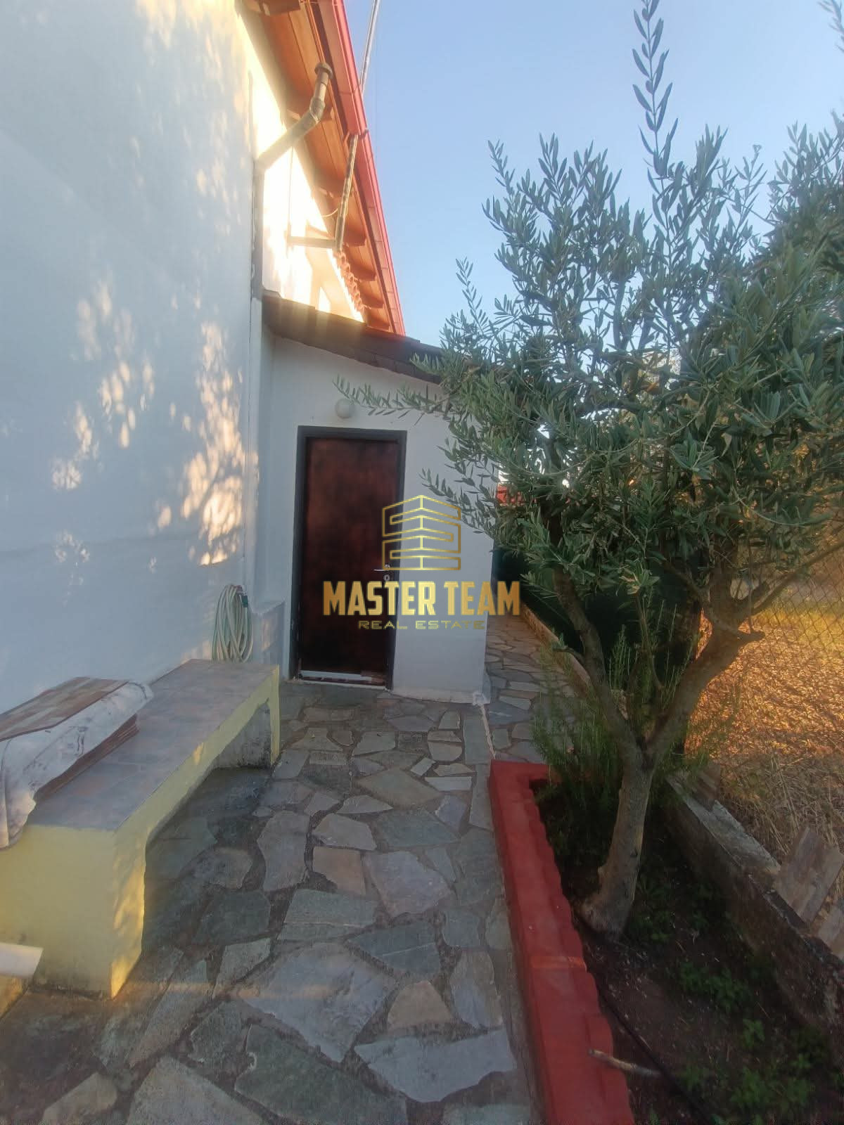 🏡 ΠΩΛΕΙΤΑΙ ΥΠΕΡΟΧΗ ΜΟΝΟΚΑΤΟΙΚΙΑ ΣΤΟΝ ΚΑΡΑΒΟΜΥΛΟ, ΜΟΛΙΣ 150 Μ. ΑΠΟ ΤΗ ΘΑΛΑΣΣΑ! ΚΩΔ 16157ΡΖ