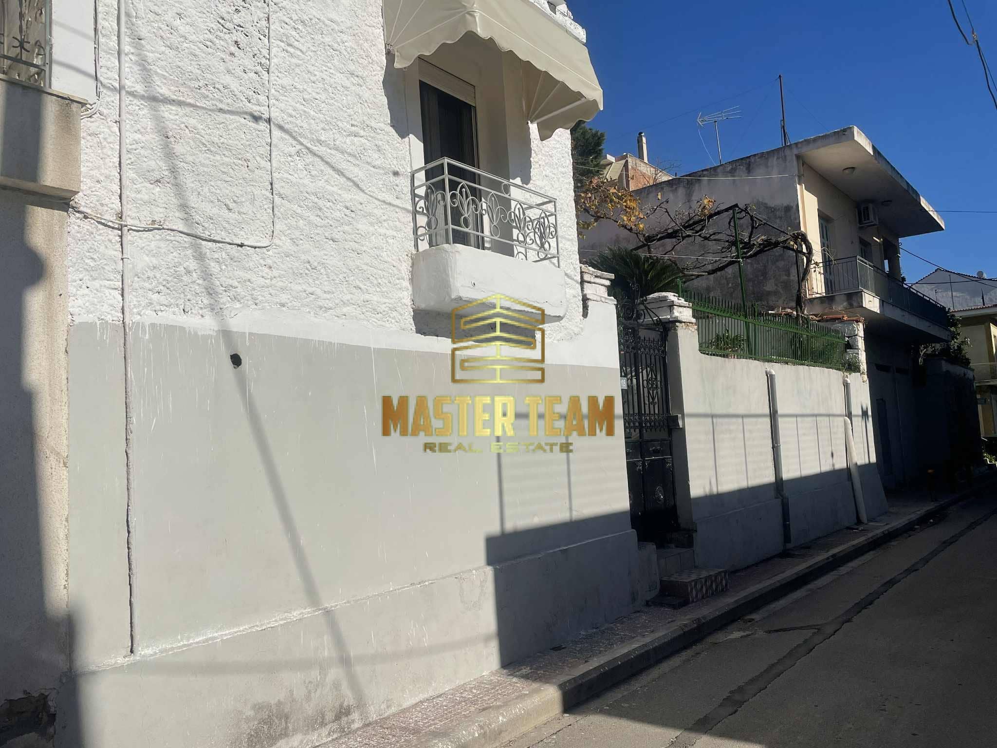 ΠΩΛΕΙΤΑΙ ΕΞΑΙΡΕΤΙΚΗ ΠΕΤΡΙΝΗ ΑΝΑΚΑΙΝΙΣΜΕΝΗ ΚΑΤΟΙΚΙΑ ΣΤΟ ΚΕΝΤΡΟ ΚΩΔ 14145ΓΛ