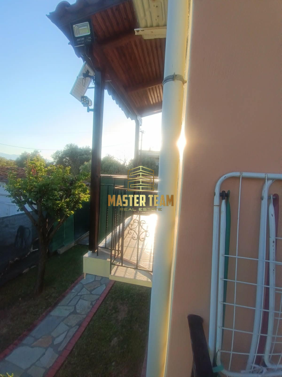 🏡 ΠΩΛΕΙΤΑΙ ΥΠΕΡΟΧΗ ΜΟΝΟΚΑΤΟΙΚΙΑ ΣΤΟΝ ΚΑΡΑΒΟΜΥΛΟ, ΜΟΛΙΣ 150 Μ. ΑΠΟ ΤΗ ΘΑΛΑΣΣΑ! ΚΩΔ 16157ΡΖ