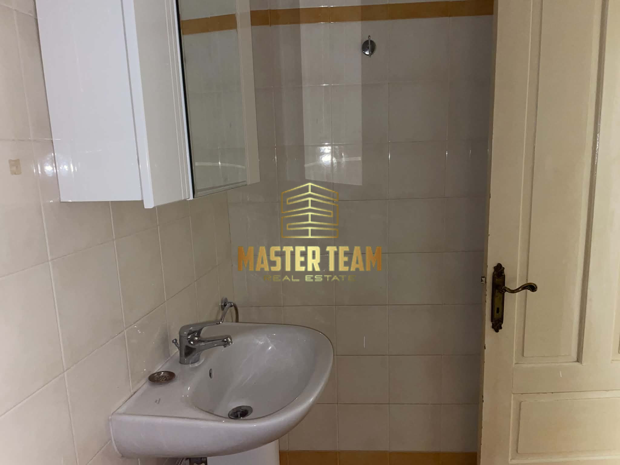 🏠 ΕΝΟΙΚΙΑΖΕΤΑΙ ΦΩΤΕΙΝΟ ΕΠΙΠΛΩΜΕΝΟ ΣΤΟΥΝΤΙΟ 28 Τ.Μ. ΚΩΔ 10151ΓΛ