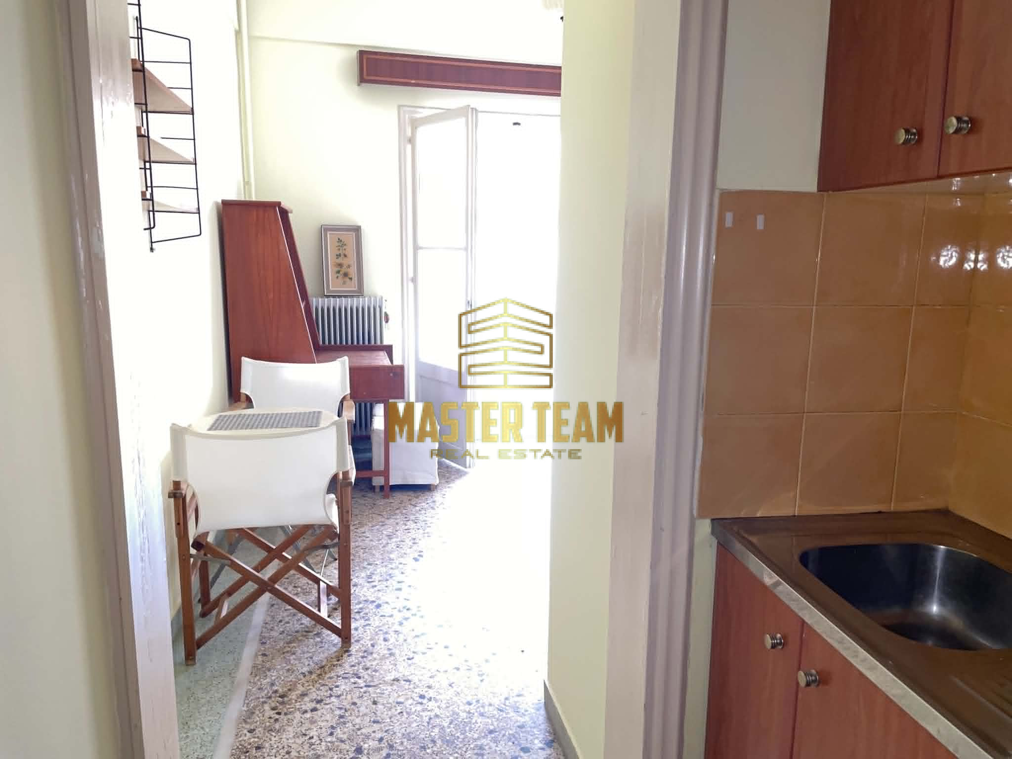 🏠 ΕΝΟΙΚΙΑΖΕΤΑΙ ΦΩΤΕΙΝΟ ΕΠΙΠΛΩΜΕΝΟ ΣΤΟΥΝΤΙΟ 28 Τ.Μ. ΚΩΔ 10151ΓΛ