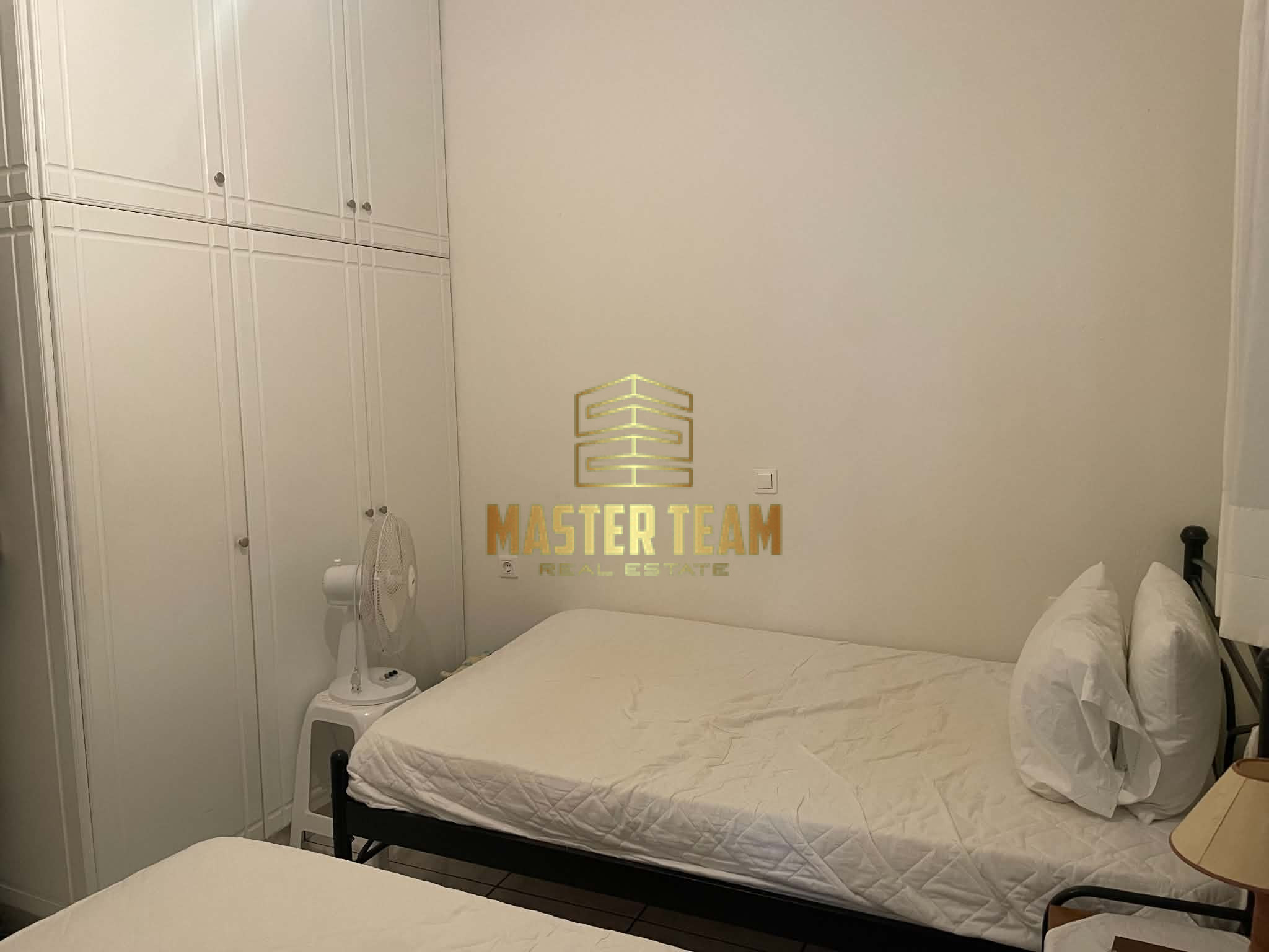 🏡 ΠΩΛΕΙΤΑΙ 50% ΔΙΑΜΕΡΙΣΜΑΤΟΣ ΣΤΑ ΚΑΜΕΝΑ ΒΟΥΡΛΑ – ΚΩΔ 13139ΓΛ