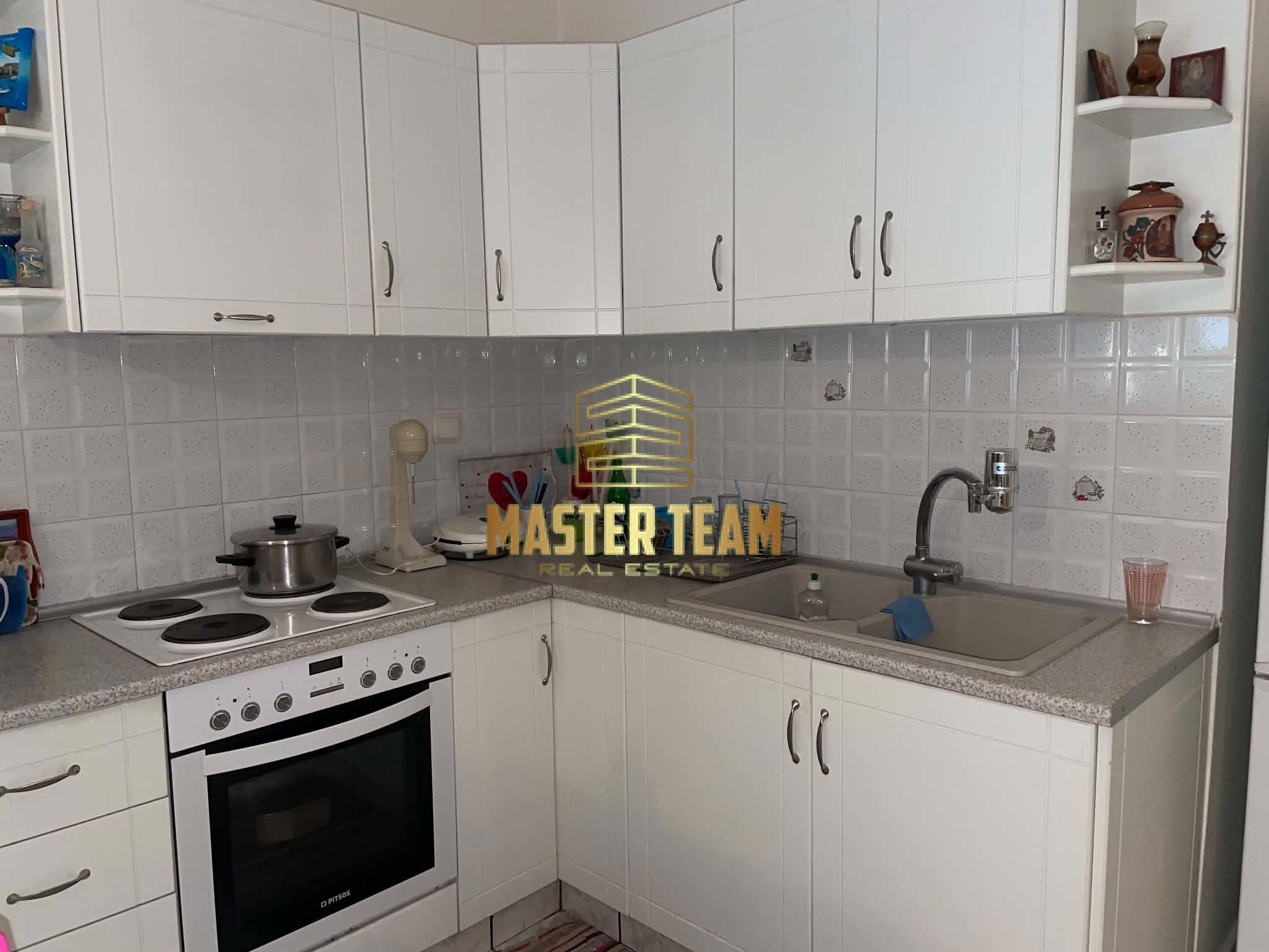 🏡 ΠΩΛΕΙΤΑΙ 50% ΔΙΑΜΕΡΙΣΜΑΤΟΣ ΣΤΑ ΚΑΜΕΝΑ ΒΟΥΡΛΑ – ΚΩΔ 13139ΓΛ