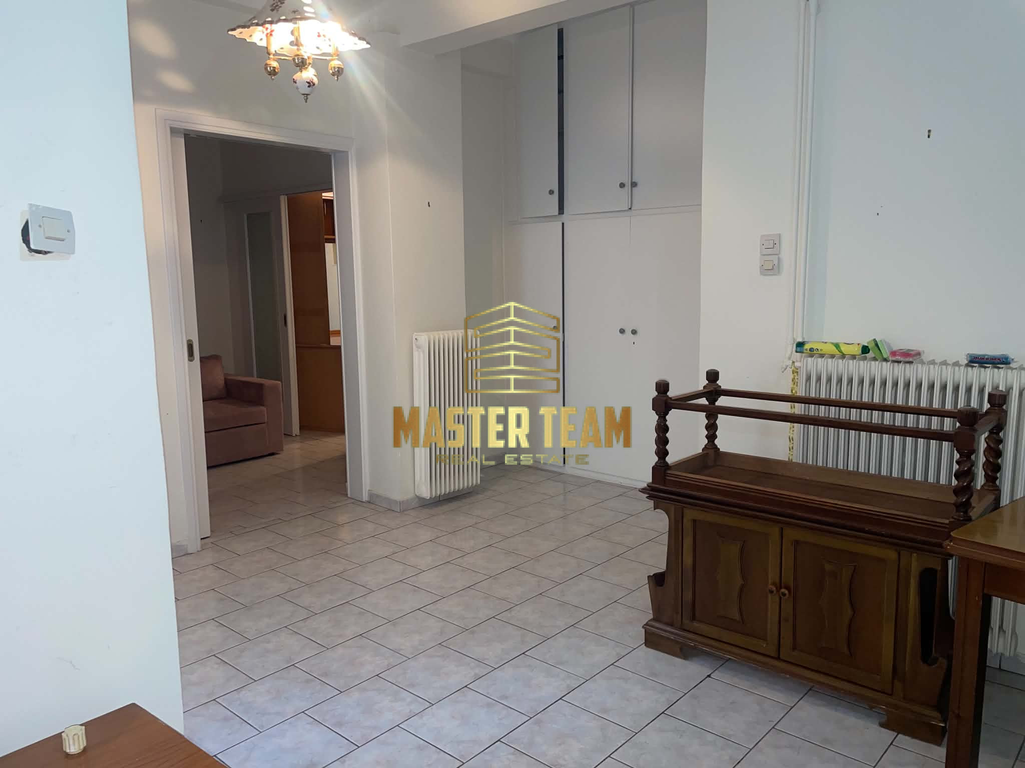 🏡 ΕΝΟΙΚΙΑΖΕΤΑΙ ΙΣΟΓΕΙΟ ΠΕΤΡΙΝΟ ΔΙΑΜΕΡΙΣΜΑ – 350€/ΜΗΝΑ ΚΩΔ 20314ΓΛ
