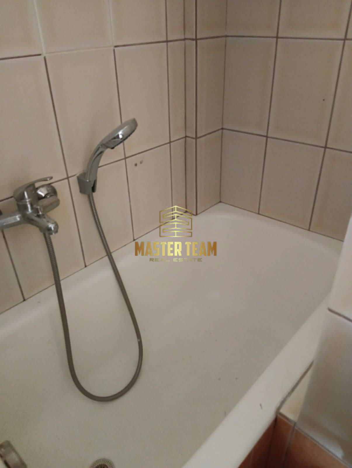 🏠 ΕΝΟΙΚΙΑΖΕΤΑΙ ΕΠΙΠΛΩΜΕΝΟ 2ΑΡΙ 38 Τ.Μ. – 290€ ΚΩΔ 20311ΡΖ