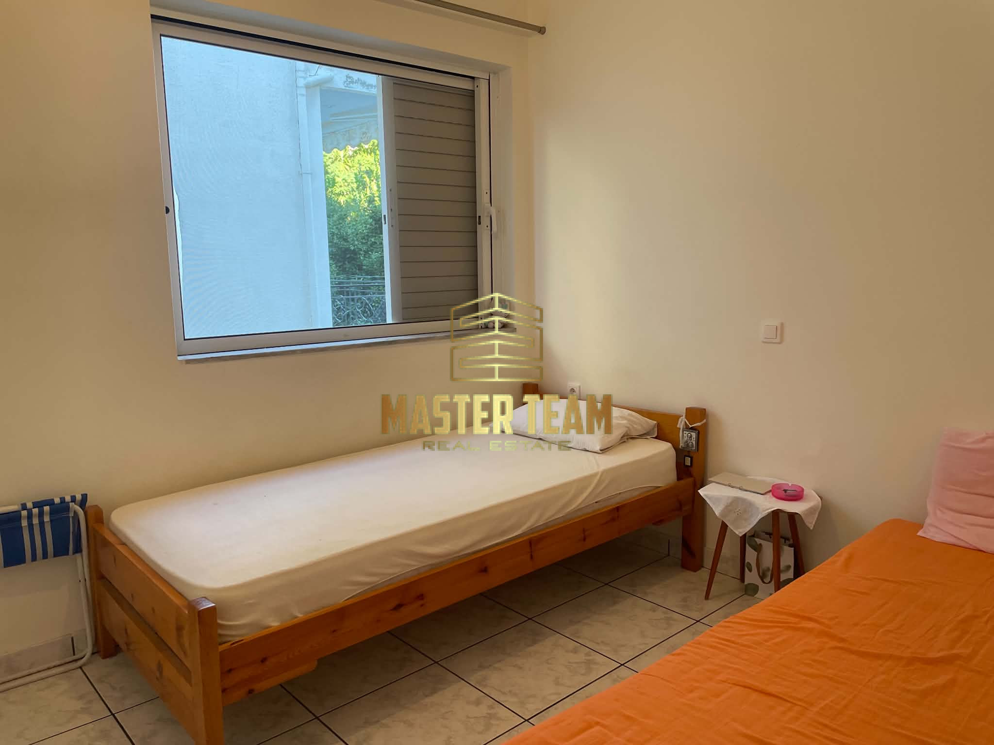 🏡 ΠΩΛΕΙΤΑΙ 50% ΔΙΑΜΕΡΙΣΜΑΤΟΣ ΣΤΑ ΚΑΜΕΝΑ ΒΟΥΡΛΑ – ΚΩΔ 13139ΓΛ