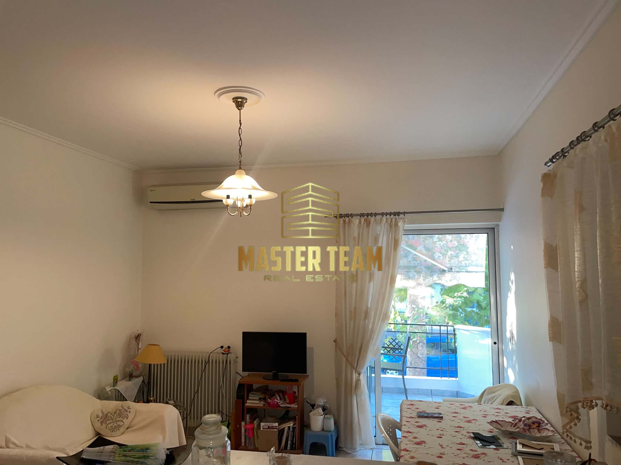 🏡 ΠΩΛΕΙΤΑΙ 50% ΔΙΑΜΕΡΙΣΜΑΤΟΣ ΣΤΑ ΚΑΜΕΝΑ ΒΟΥΡΛΑ – ΚΩΔ 13139ΓΛ