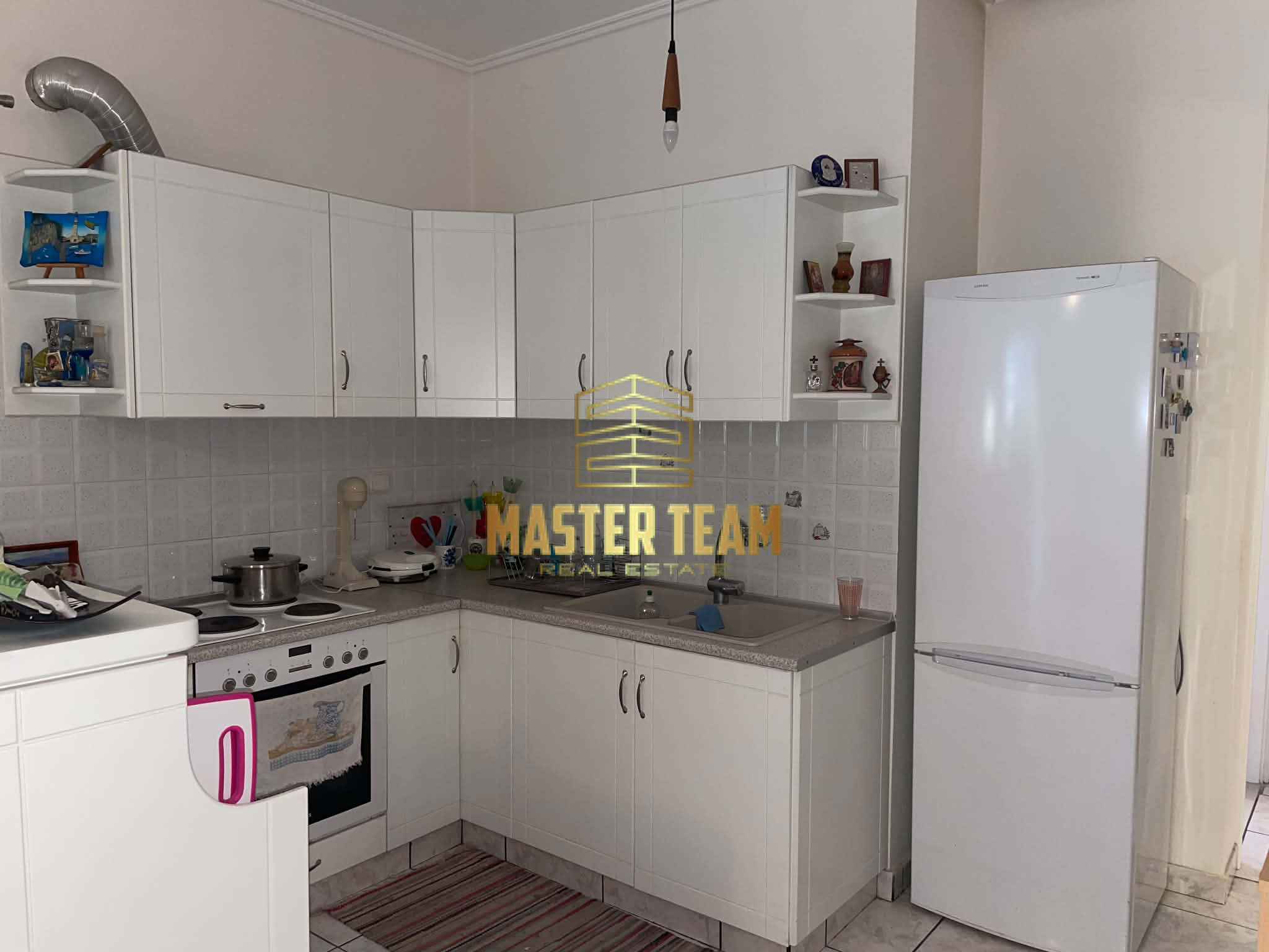 🏡 ΠΩΛΕΙΤΑΙ 50% ΔΙΑΜΕΡΙΣΜΑΤΟΣ ΣΤΑ ΚΑΜΕΝΑ ΒΟΥΡΛΑ – ΚΩΔ 13139ΓΛ