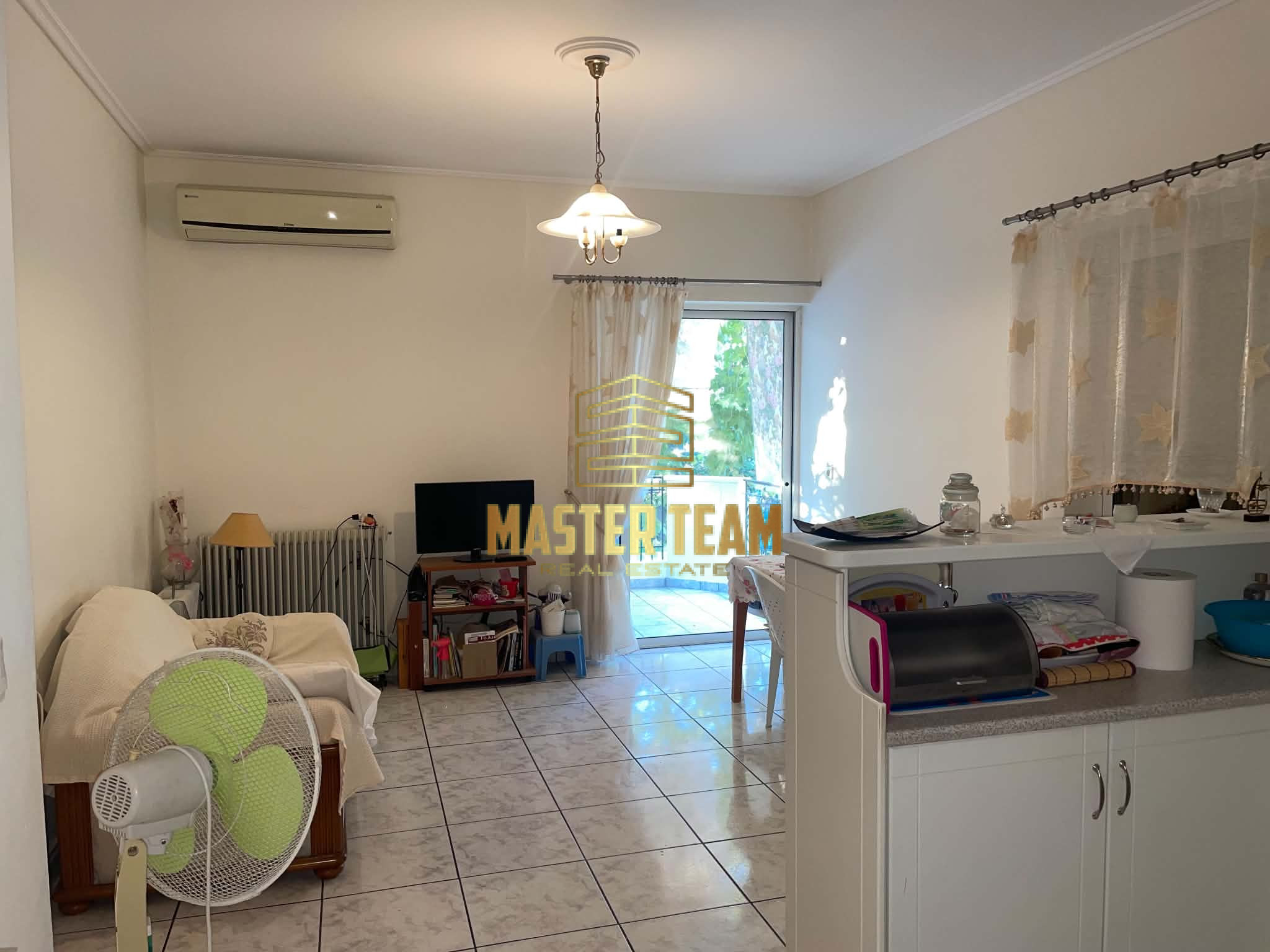 🏡 ΠΩΛΕΙΤΑΙ 50% ΔΙΑΜΕΡΙΣΜΑΤΟΣ ΣΤΑ ΚΑΜΕΝΑ ΒΟΥΡΛΑ – ΚΩΔ 13139ΓΛ