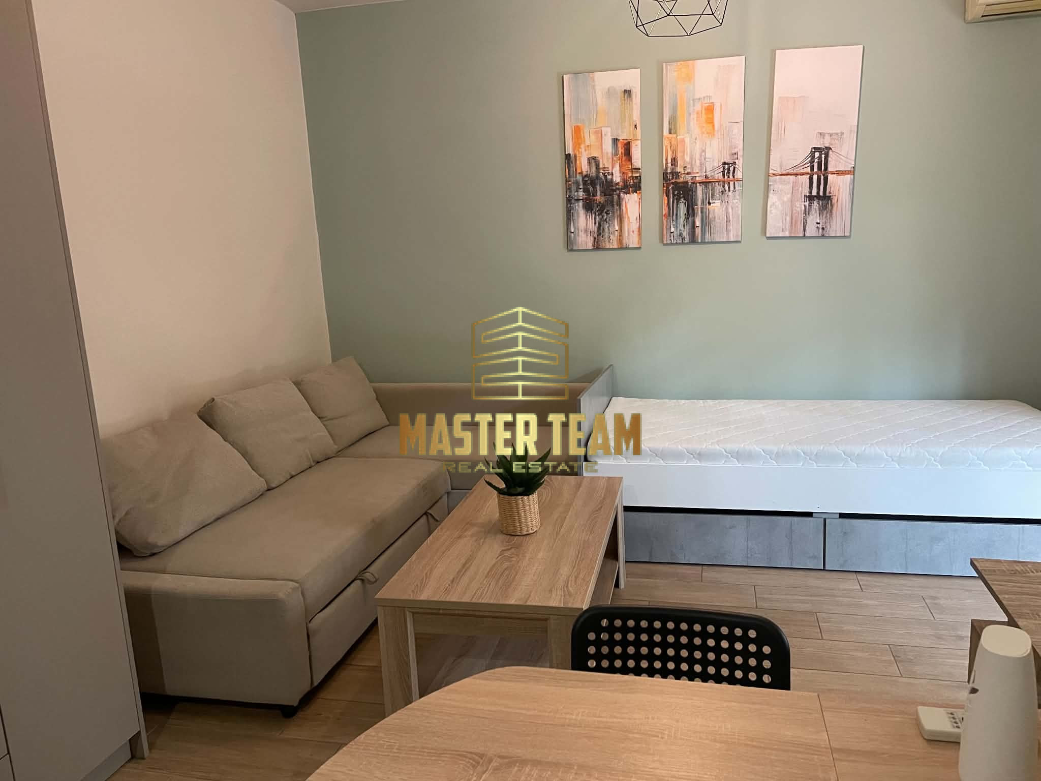 e0f0b083-5d08-4864-b2de-d8aaddd3a507 ΛΑΜΙΑ – Ενοικιάζεται προσεγμένο στούντιο, κέντρο Λαμίας 250€ 13124ΜΓ